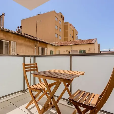 2 Pieces Proche Port Et Transports