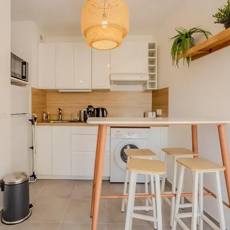 2 Pieces Proche Port Et Transports