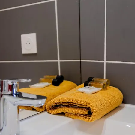 Apartament 2 Pieces Proche Port Et Transports Nicea